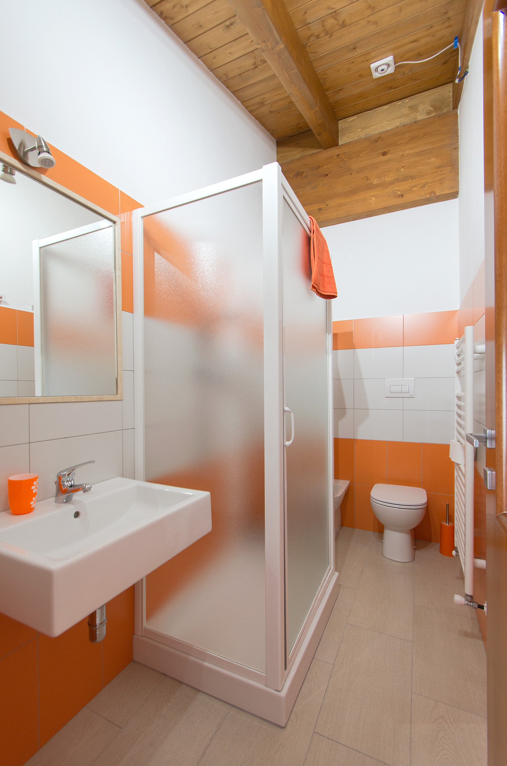la stanza Arancione - il bagno